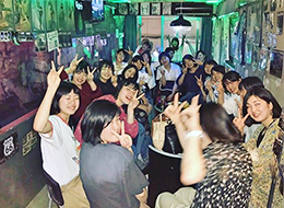 DJの友達もたくさんできます