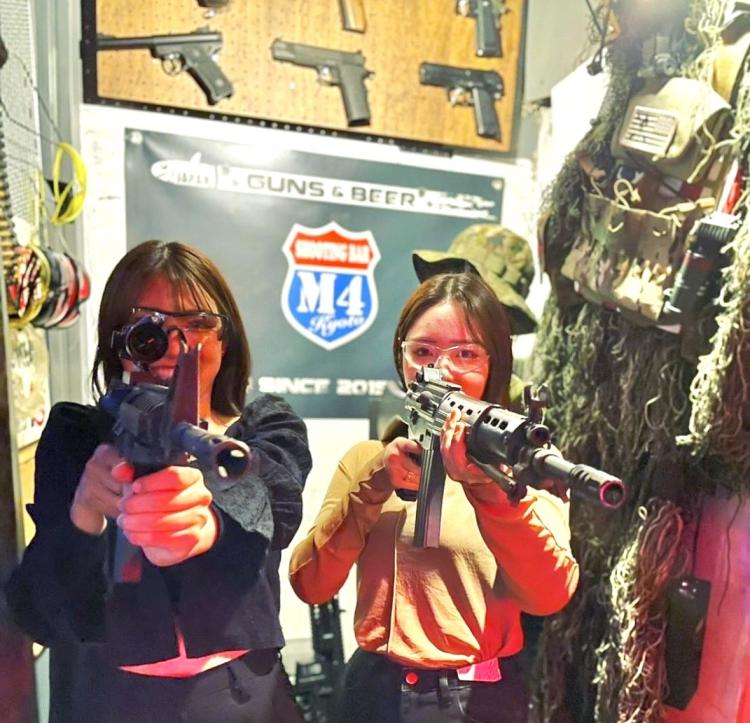 銃が撃てるBAR